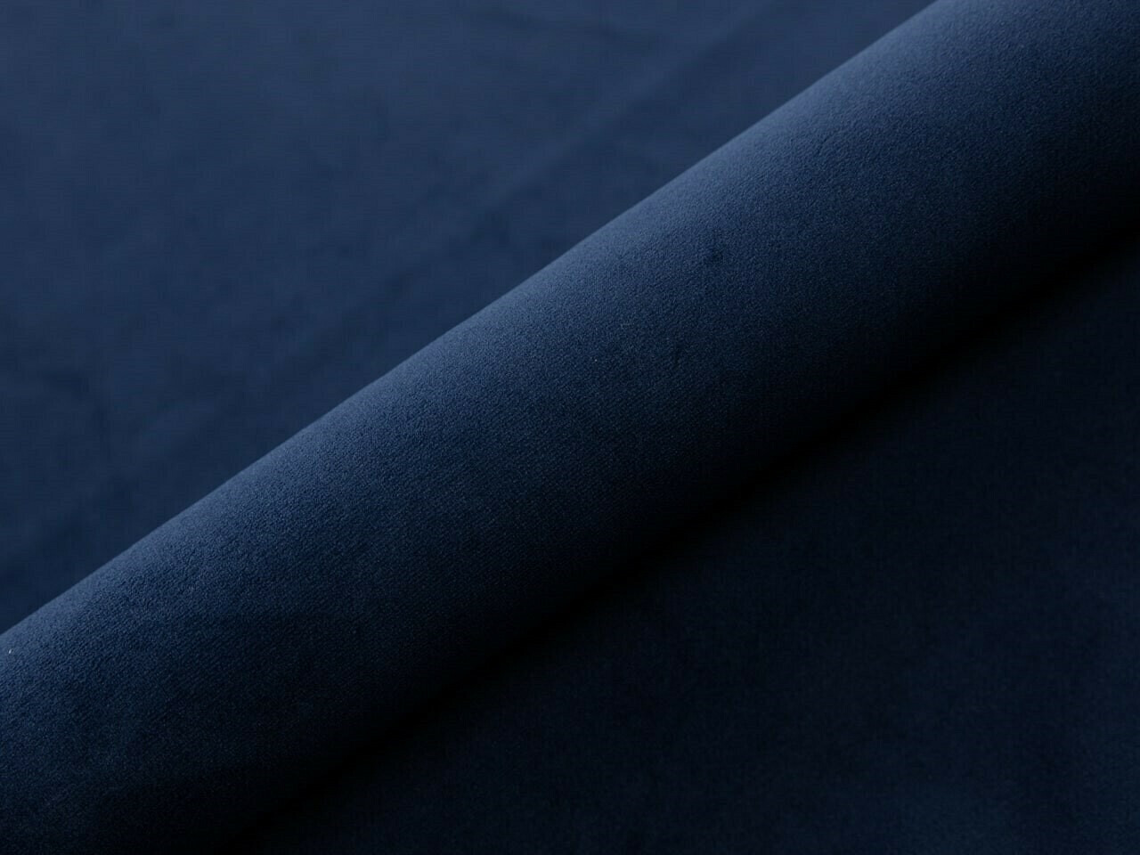 Κρεβάτι Martinez 108 (Magic Velvet 2216)